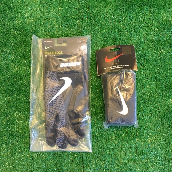 NEW NIKE FORCE BATTING GLOVES XL WRISTBANDS COMBO